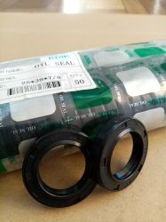 СЕМЕРИНГ TC4Y 25x38x7/8 NBR KDIK/China , за кормилно управление на  LEXUS,TOYOTA 90310-25004
