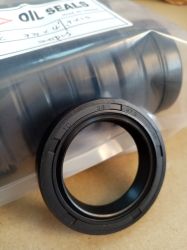 Oil seal  TC (AS) 33x47.3x10 NBR WLK/TW, for engines Briggs & Stratton 9HP
