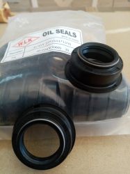Семеринг  TC45Y 23x35/41x12/16 NBR  WLK/TW,  за раздатъчна кутия на TOYOTA 90311-22005  