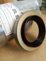 Oil seal  TB9 44x74x11/17 NBR WLK/TW, for differential of TOYOTA 90311-44005