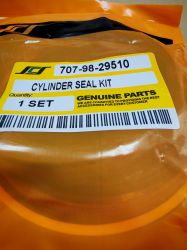 Boom Swing Cylinder Seal Kit  707-98-29510 for  KOMATSU exkavators  