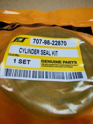 Arm Cylinder Seal Kit 707-98-22870 for  KOMATSU exkavators  