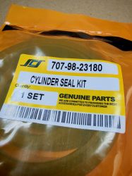 Boom Swing Cylinder Seal Kit 707-98-23180 for  KOMATSU exkavators  