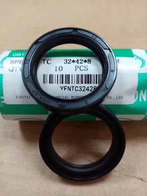Oil seal  AS 32x42x8 NBR NQK.SF /China