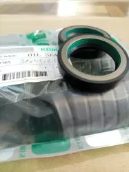 СЕМЕРИНГ SCJY (CNB1) 32x45x8.5 NBR KDIK/China , за кормилно управление 