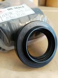 Oil seal  HTGR 39x68x16/22.5 R NBR WLK/TW, for differential of DAIHATSU 90043-11271, 90043-11261