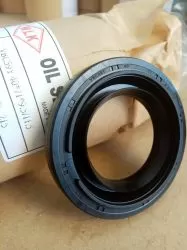 Oil seal  VBC59Y 40x71x9.5/11.5 NBR WLK/TW, for differencial of NISSAN 331424BA0C,331424BA0B 