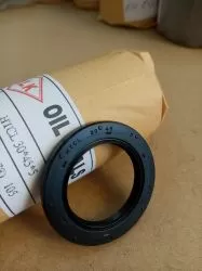 Семеринг HTCL 30x45x5 L NBR WLK/TW, за колянов вал на YAMAHA 93102-30802 