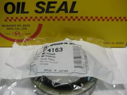 Семеринг UDTS-9 45x72x12/19.5 R NBR Musashi F4163, заден диференциал (пиньон) на Mitsubishi OEM MB160949