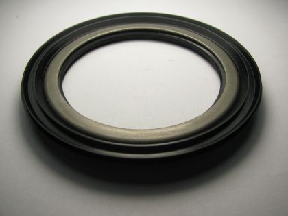 Oil seal (3) 60x75/86x5.7/8 NBR Kia OKO81-33-067