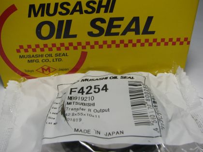 Oil seal  UES-8 42.8x55x10/11 NBR Musashi F4254, transfer case of Mitsubishi OEM MB919210