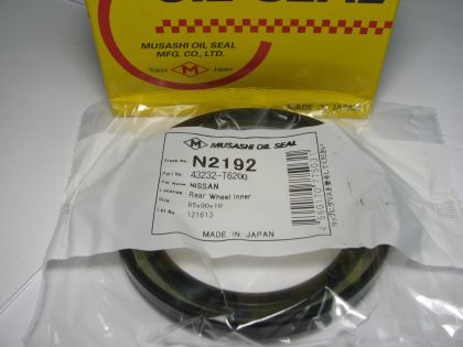 Семеринг KES-1 65x90x10  NBR Musashi N2192, задна ос на Nissan Cabstar (F22) OEM 43232-T6200