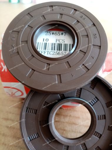 Oil seal  AS  25x65x7 Viton NQK.SF/China