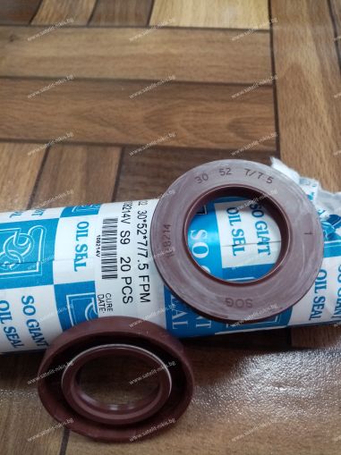 Oil seal  TCV (122) 30x45x7/7.5 Viton SOG/TW  , for hydraulic pumps,motors and hydrodynamic couplings