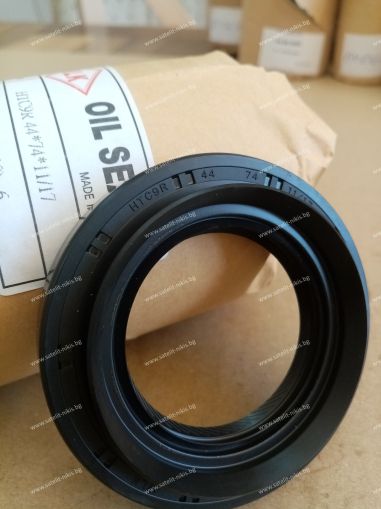 Oil seal  HTC9R 44x74x11/17 R NBR WLK/TW , за диференциал на TOYOTA 90311-44007    