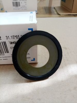 Oil seal  OY (A OF) 31.15x65.96x4 NBR , for wheel hub of  JCB 90450011