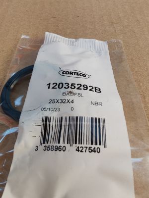 Oil seal BAOFSL (ASOF)  25x32x4  NBR  12035292B CORTECO , CASE 3217893R1,LANDINI 3308393M1,LAVERDA 350358725, NEW HOLLAND 350358725