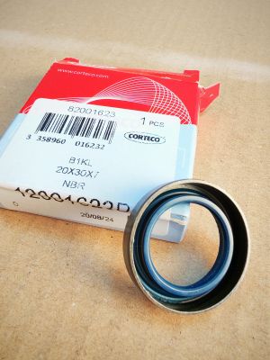 СЕМЕРИНГ B1KL 20x30x7 NBR 12001623B CORTECO , за скоростна кутия на ALFA ROMEO 40004800,CARRARO-25353,CASE 3131571R1,FIAT 40001700,IVECO 79045465,LANCIA 40004800,VOLVO 958825