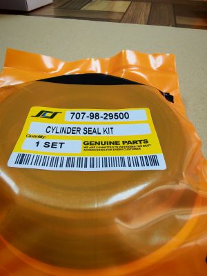 Boom Cylinder Seal Kit 707-98-29500 for  KOMATSU excavators