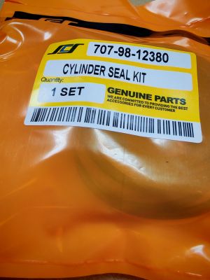 Boom Cylinder Seal Kit 707-98-25710 for  KOMATSU exkavators  