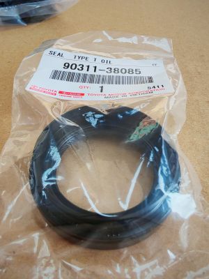 Oil seal  TC9 (UES-9) 38x54x10/17 R NBR TOYOTA MOTOR CORPORATION/Japan , for differential of TOYOTA 90311-38085   