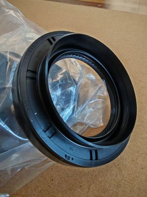 Oil seal  TC9 (UES-9) 42x65x10/17 L NBR TOYOTA MOTOR CORPORATION/Japan , for transmission of TOYOTA 90311-42038   