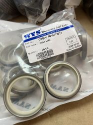 Double acting metal wiper   DKBW 40x50x7/10 PU95 + SPCC WYS/Korea, KOMATSU 07016-20407,707-56-40540