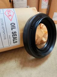 Oil seal  HTC9R 45x74x11/18 R NBR WLK/TW , for rear differential of LEXUS,TOYOTA 90311-45028,90311-A0007