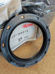 Семеринг HTCL 60x82x9 L ACM  NOK/Japan, за колянов вал задна страна на двигател  YANMAR 124085-02220, STONE JF-H6015   