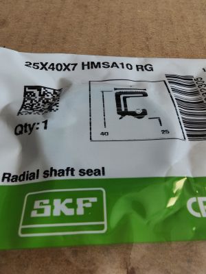 СЕМЕРИНГ HMSA10 RG (ASW) 25x40x7 SKF/Sweden