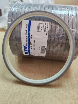 Метален чистач DLW 120x135x8 PU95 + студеновалцувана стомана WYS, KOMATSU 421-09-11350