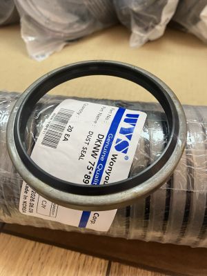 Двойно действащ метален чистач DKNW 75x89x8/11 NBR + SPCC WYS/Korea, KOMATSU 07016-00908,VOLVO 9564-20900