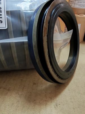 Семеринг Y 79x114x16 Silicone75 WLK/TW , за колянов вал на TOYOTA SZ311-01045 SZ31,SZ311-79002