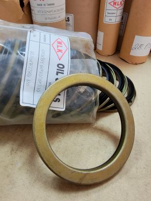 Семеринг OVB59Y 64x82/76x7/10 NBR WLK/TW , за предна главина на SUZUKI 09286-64001