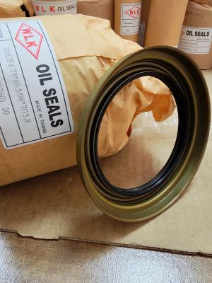 Семеринг DBG5Y 73x89.5/98x7/15.8 NBR WLK/TW , за предна главина  на LEXUS,TOYOTA 90316-72001,90316-T0002  