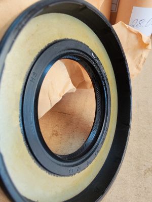Семеринг HTCYW 43x79x10/14 W NBR75  WLK/TW, за изходящ вал на MAZDA  AW01-27-398,AW20-27-398,710700  
