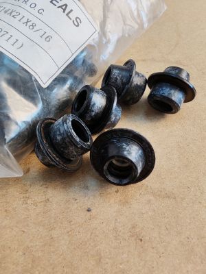 Семеринг TCY 8x14/21x8/16 NBR WLK/TW , за гумен калобран на Kubota Haruto 