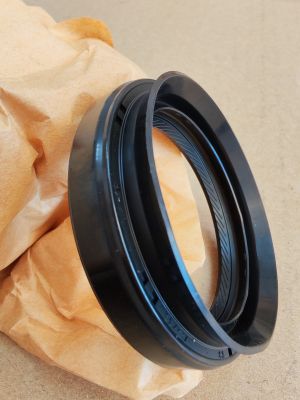 Семеринг HTC9L 40x53x7.5/13  L NBR WLK/TW , за диференциал на MAZDA FZ03-27-238  
